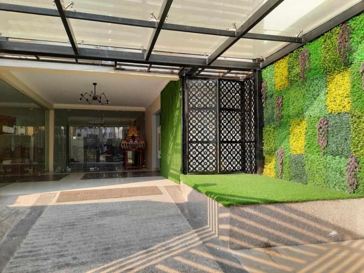 Airavat Hotel Bhubaneswar Exterior photo